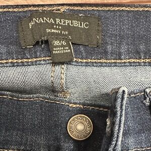 Banana Republic Women's Skinny Jeans - Indigo